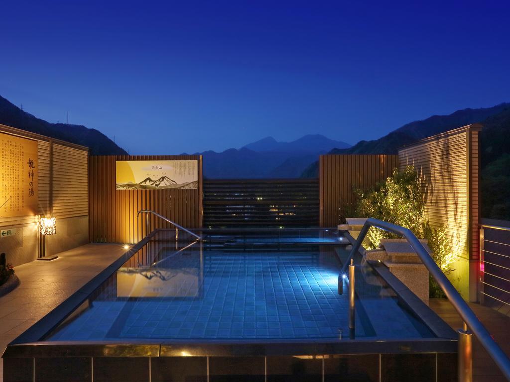 아사야 호텔 닛코 시 외부 사진 A rooftop onsen in Japan