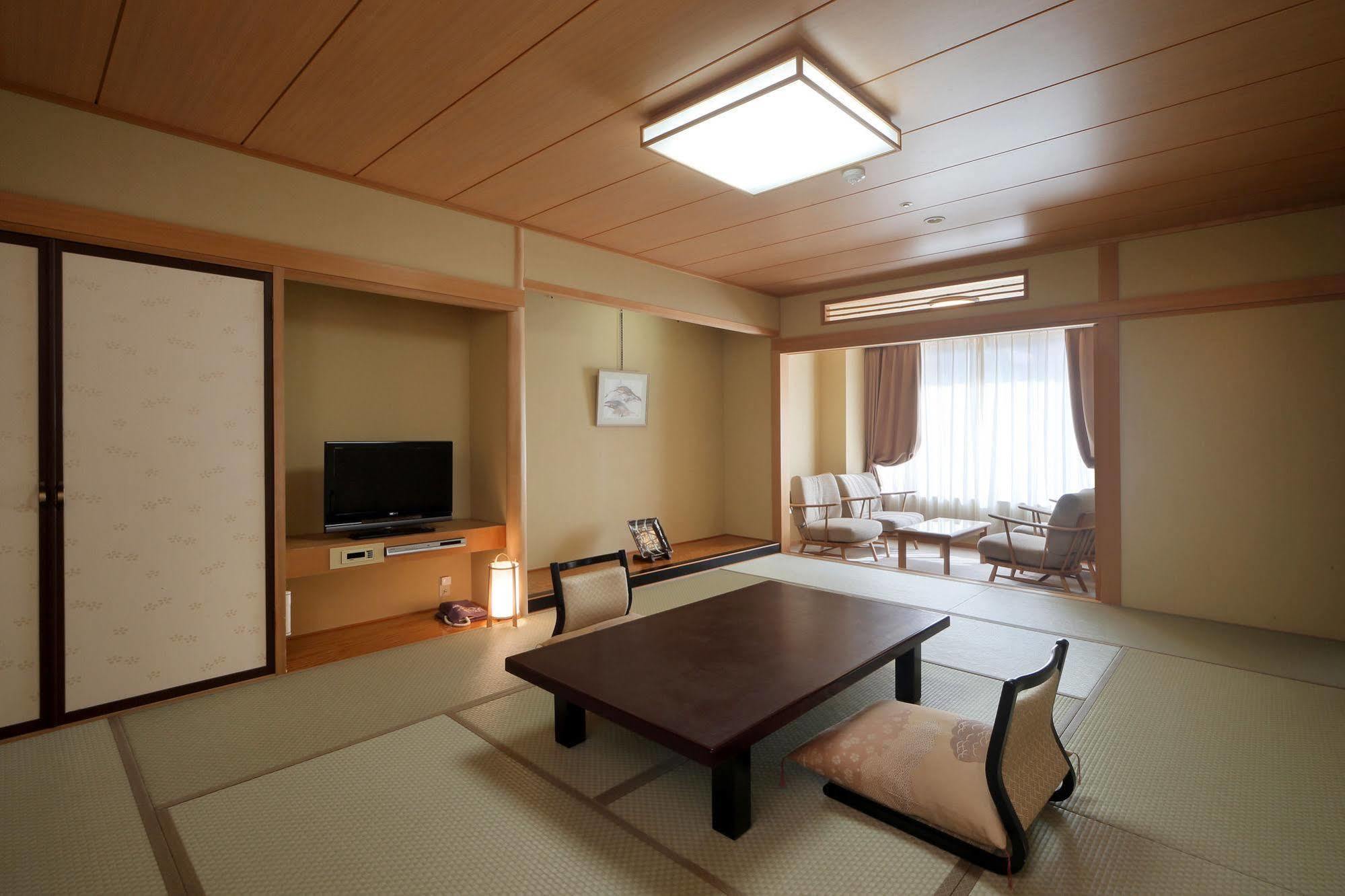아사야 호텔 닛코 시 외부 사진 A Japanese-style room at a hotel