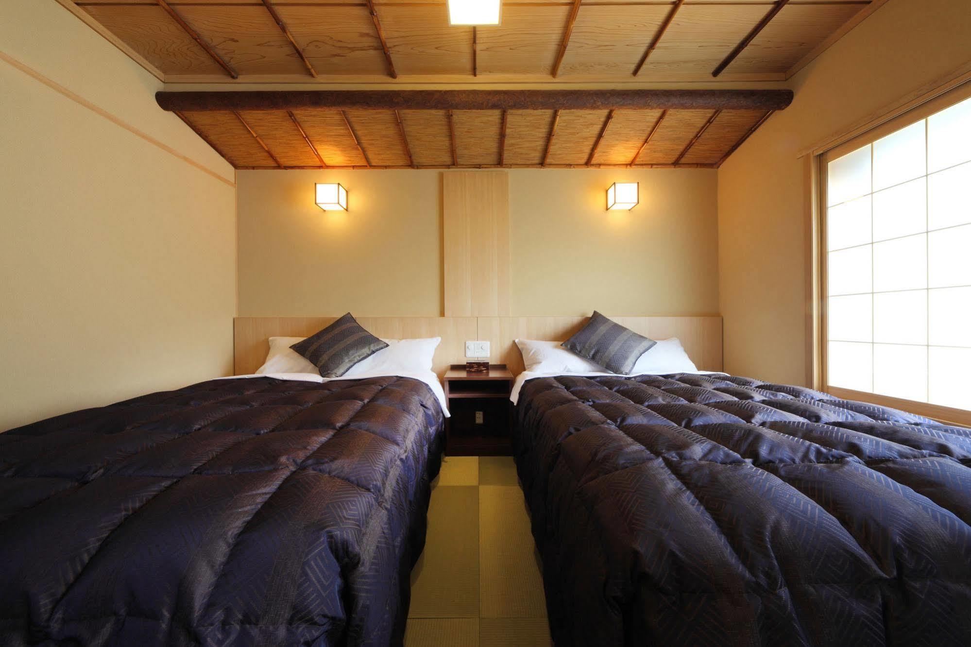 아사야 호텔 닛코 시 외부 사진 A room at a ryokan