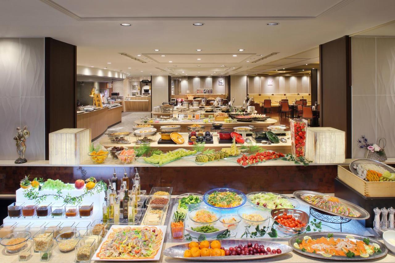 아사야 호텔 닛코 시 외부 사진 A buffet at a hotel